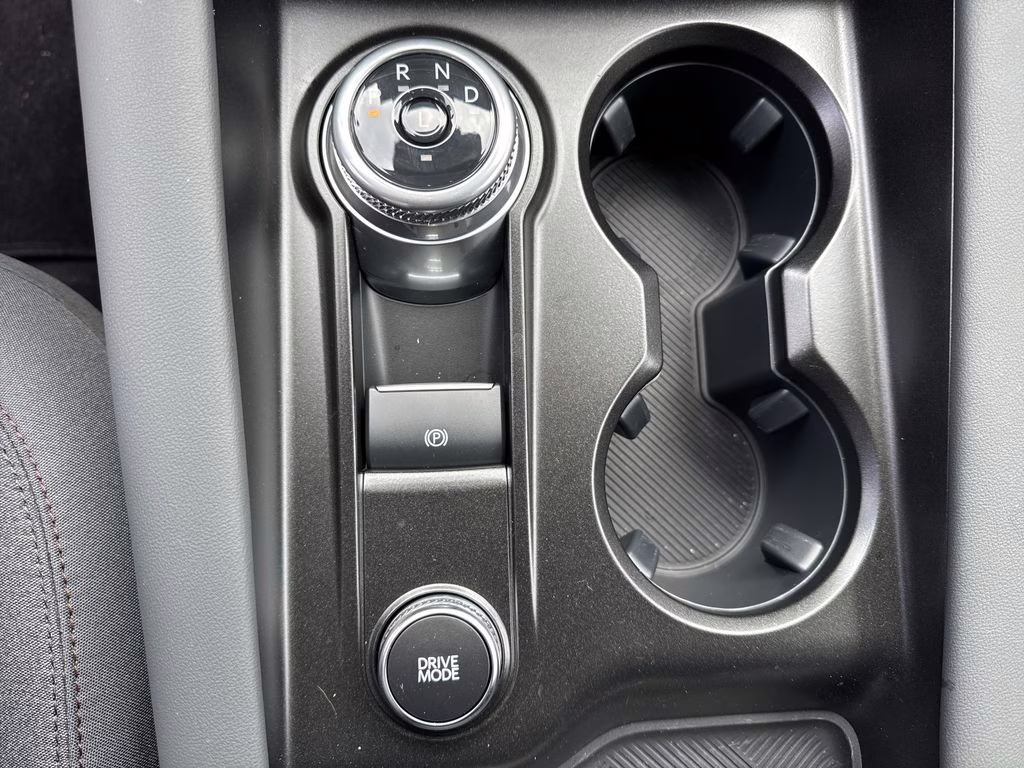 2026 Star White Metallic Tri-Coat Ford Explorer Active RWD SUV