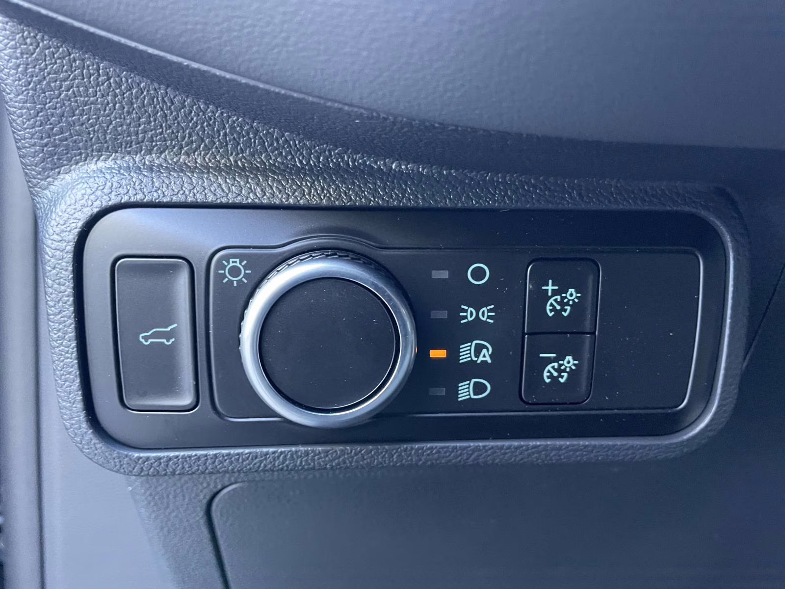 2026 Black Metallic Ford Explorer Active RWD SUV