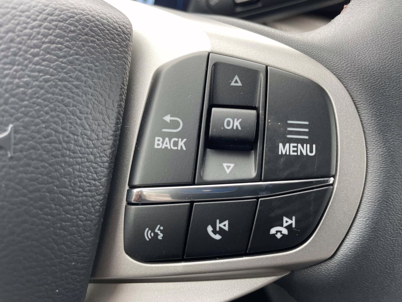 2026 Black Metallic Ford Explorer Active RWD SUV