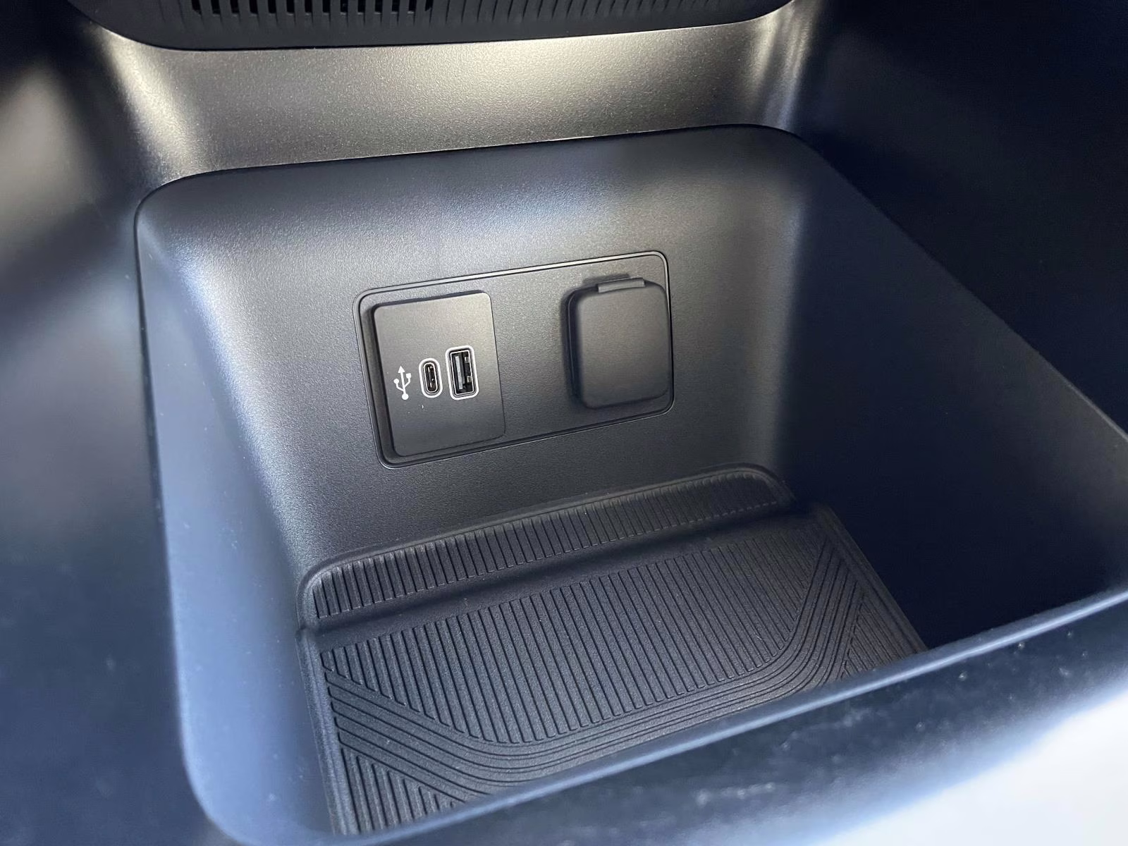 2026 Gray Metallic Ford Explorer Active RWD SUV