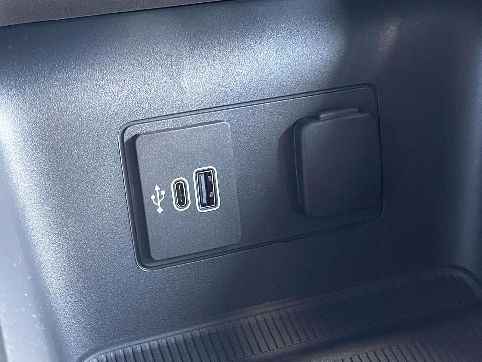 2026 Black Metallic Ford Explorer Tremor 4X4 SUV