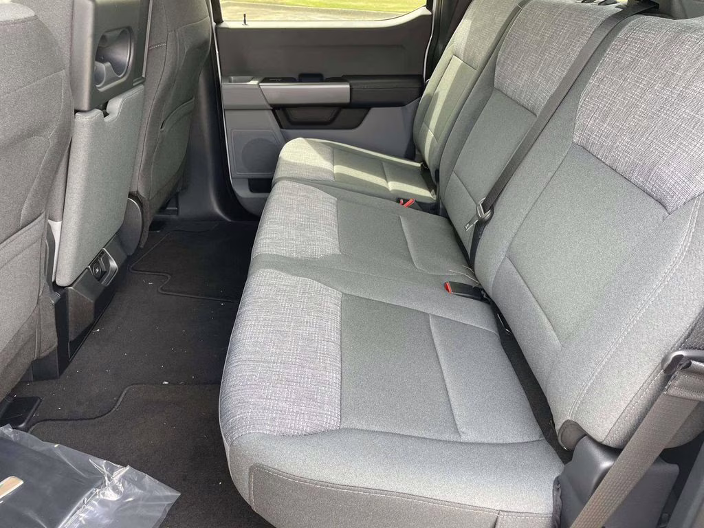 2026 Oxford White Ford Super Duty F-250 SRW XLT 4X4 Truck