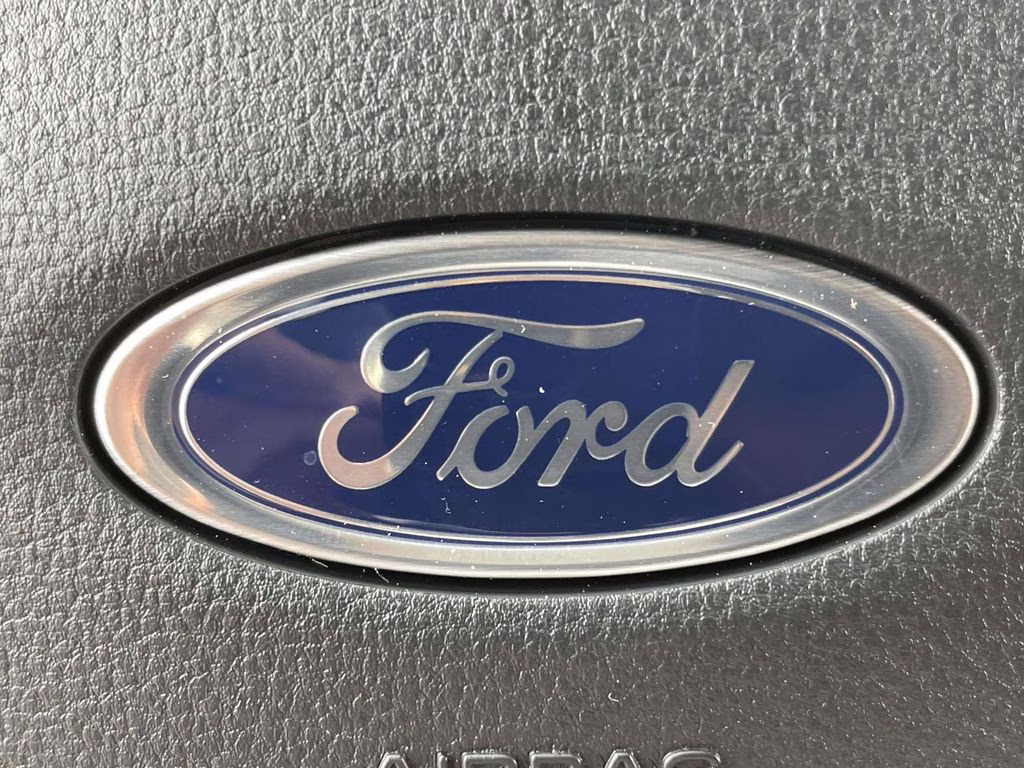 2026 Oxford White Ford Super Duty F-250 SRW XLT 4X4 Truck