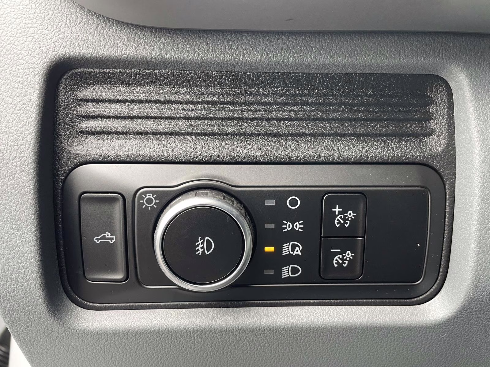 2026 Oxford White Ford Super Duty F-250 SRW XL RWD Truck