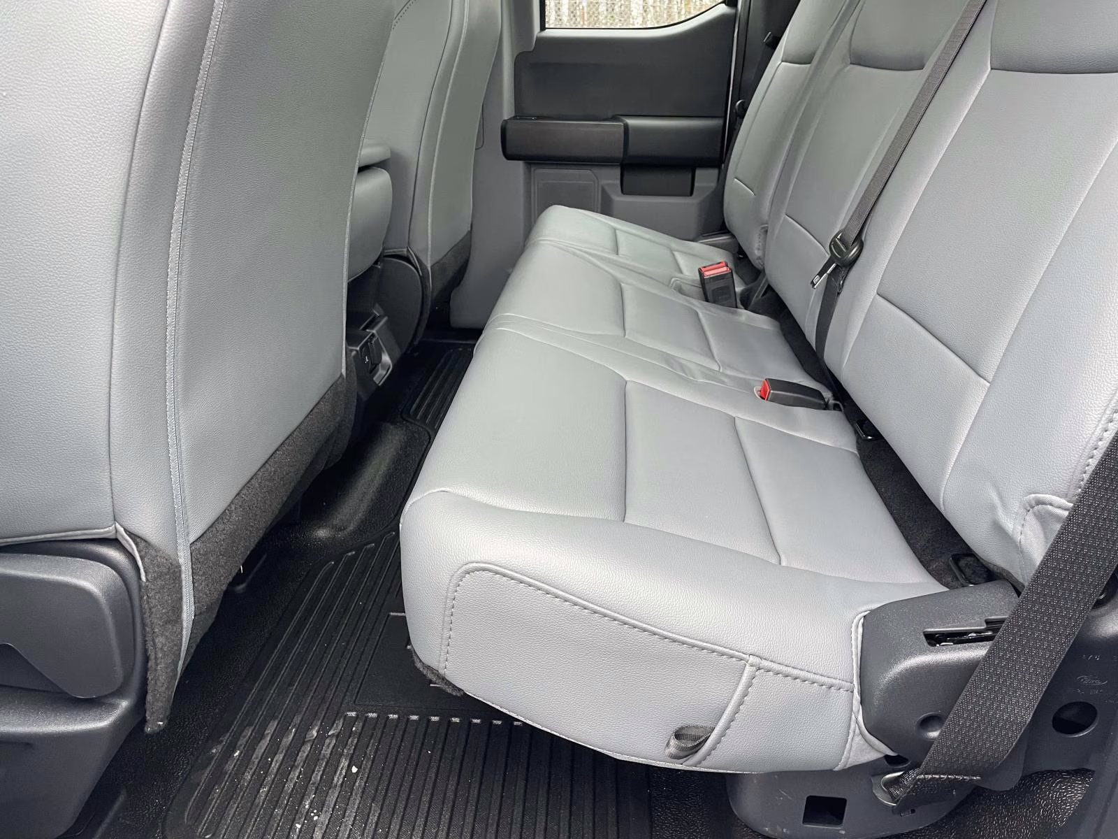 2026 Oxford White Ford Super Duty F-250 SRW XL 4X4 Truck