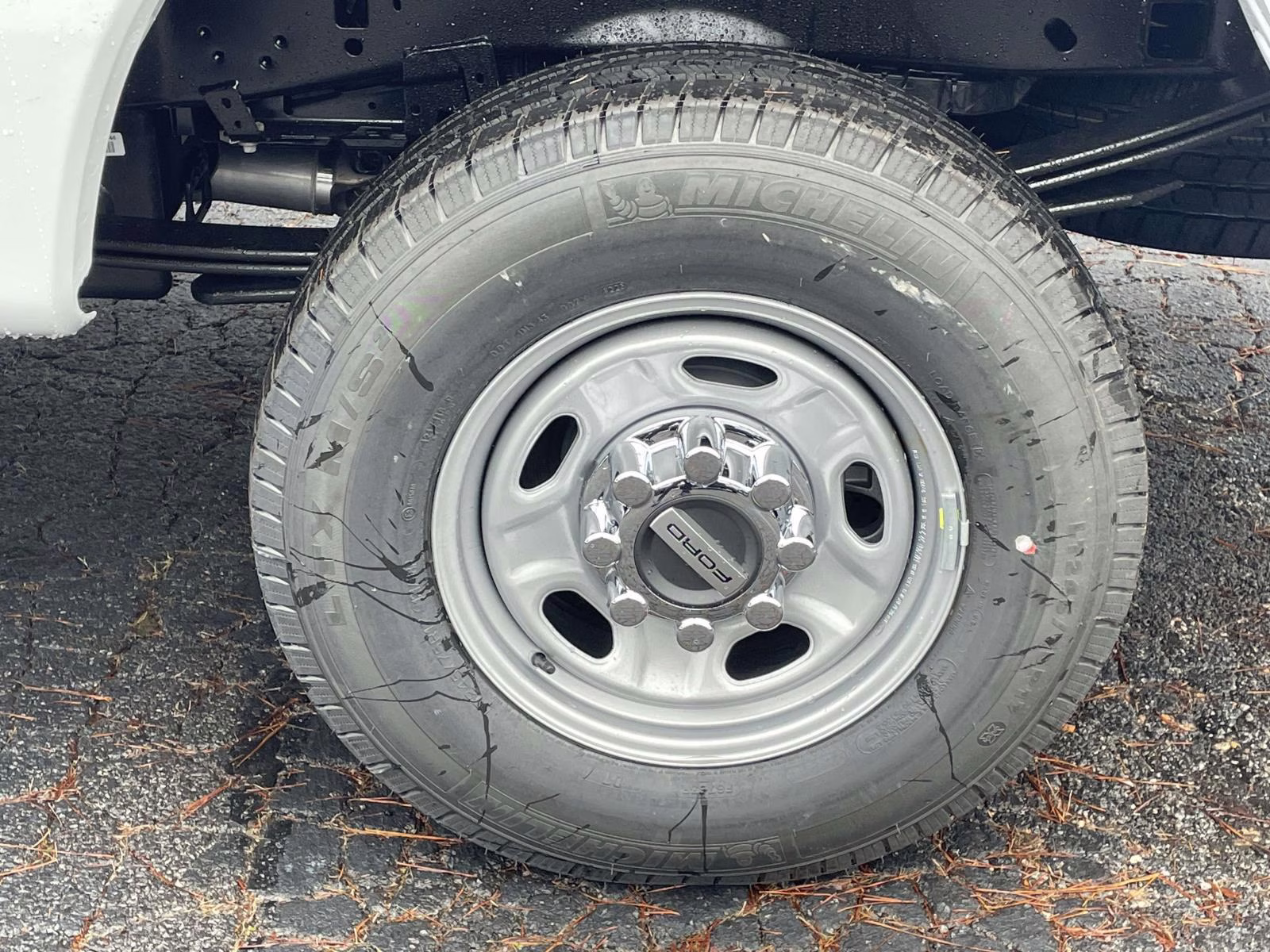 2026 Oxford White Ford Super Duty F-250 SRW XL 4X4 Truck