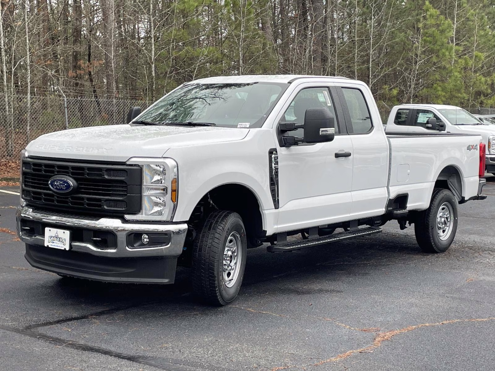 2026 Oxford White Ford Super Duty F-250 SRW XL 4X4 Truck