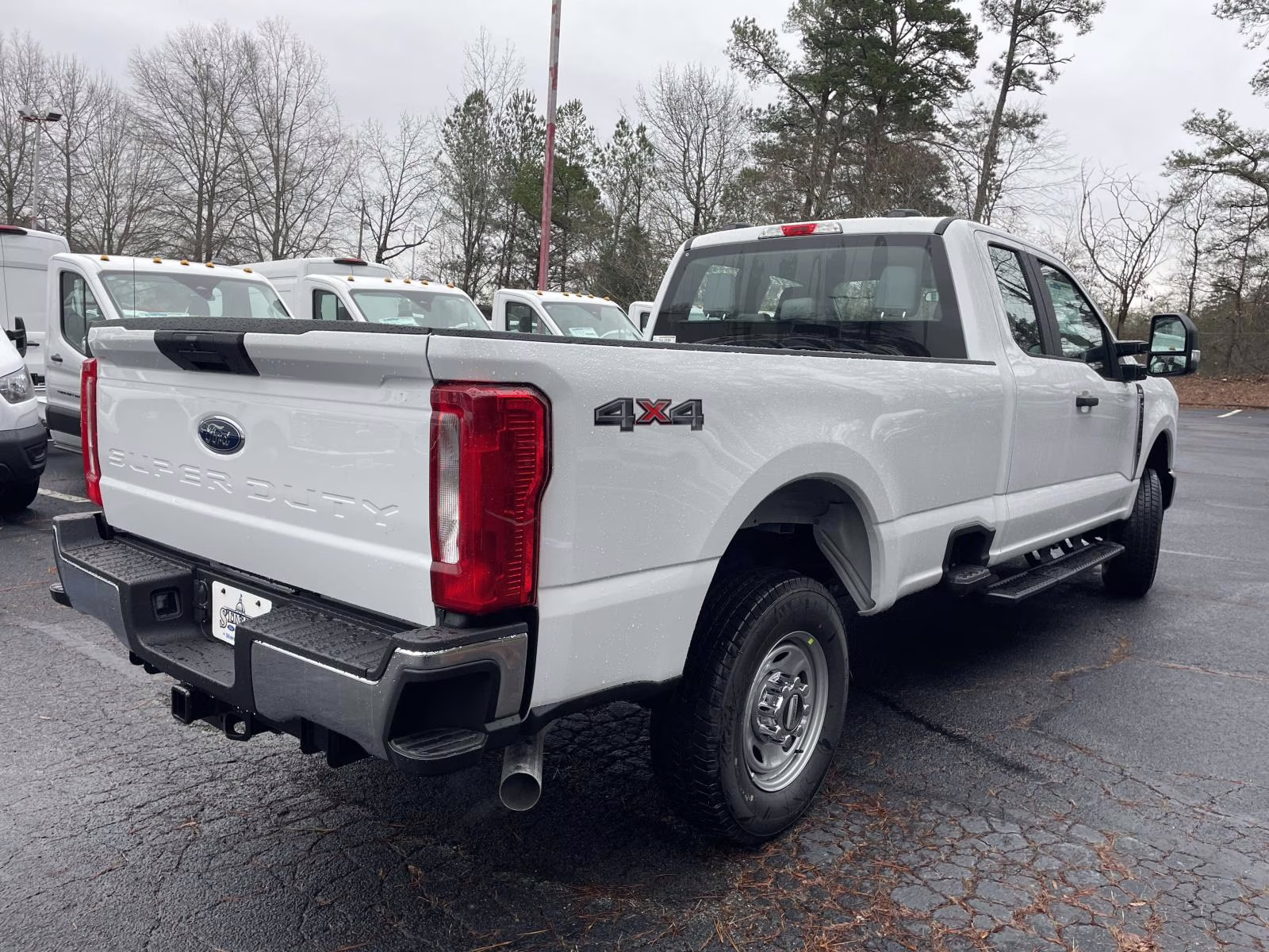 2026 Oxford White Ford Super Duty F-250 SRW XL 4X4 Truck