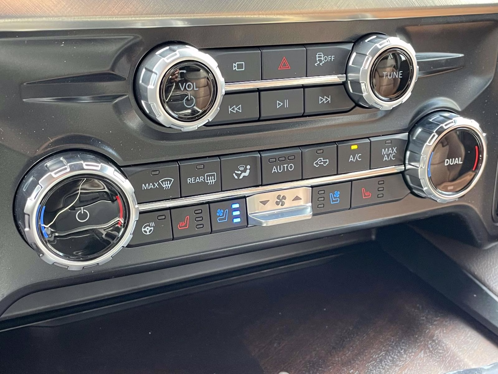 2025 Black Metallic Ford Super Duty F-250 SRW King Ranch 4X4 Truck