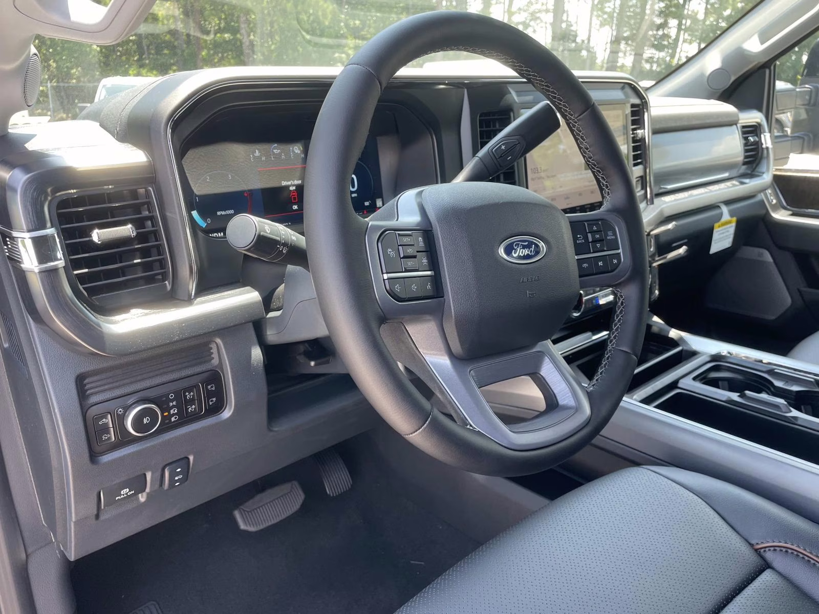 2025 Agate Black Metallic Ford Super Duty F-250 SRW Lariat 4X4 Truck