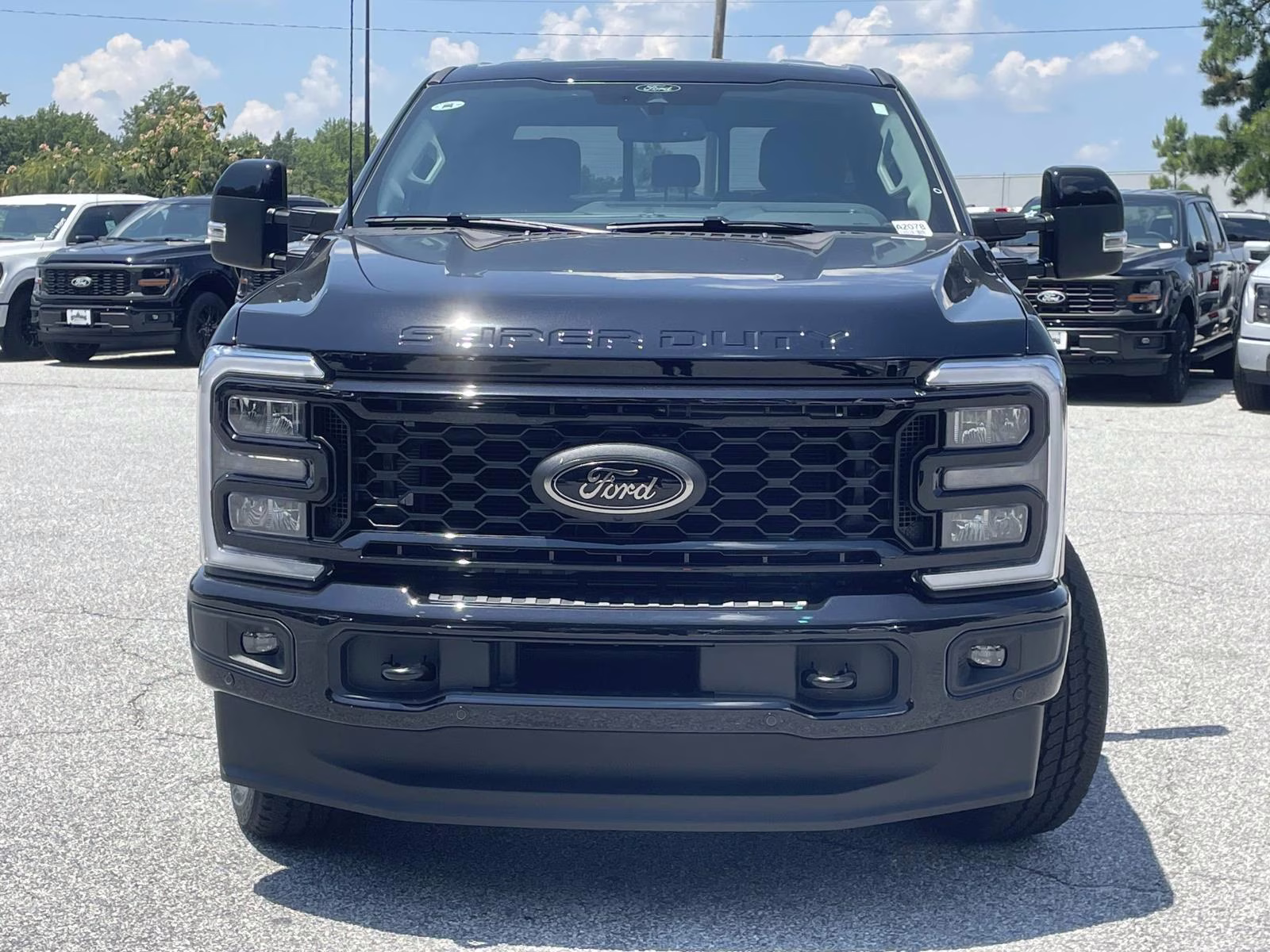 2025 Agate Black Metallic Ford Super Duty F-250 SRW Lariat 4X4 Truck