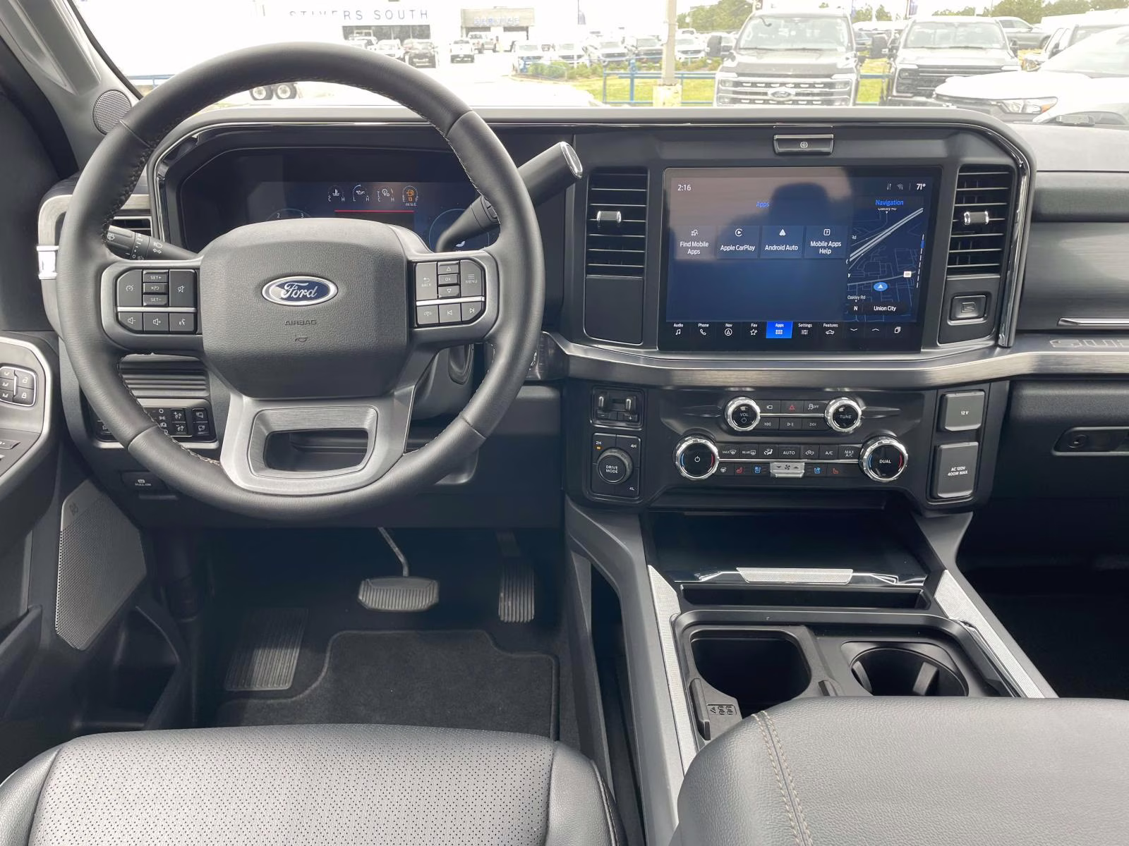 2025 Oxford White Ford Super Duty F-250 SRW Lariat 4X4 Truck