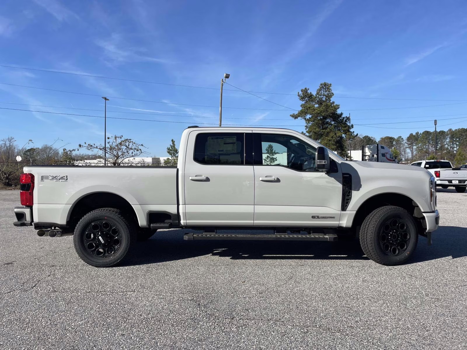 2026 Avalanche Ford Super Duty F-250 SRW Lariat 4X4 Truck