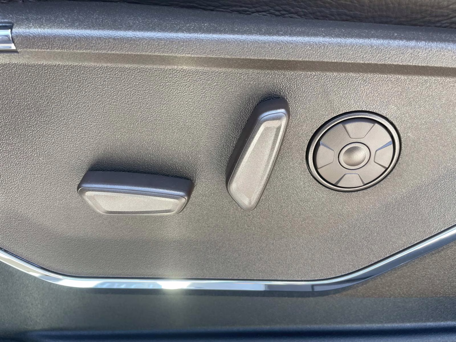 2025 Black Metallic Ford Super Duty F-350 SRW King Ranch 4X4 Truck