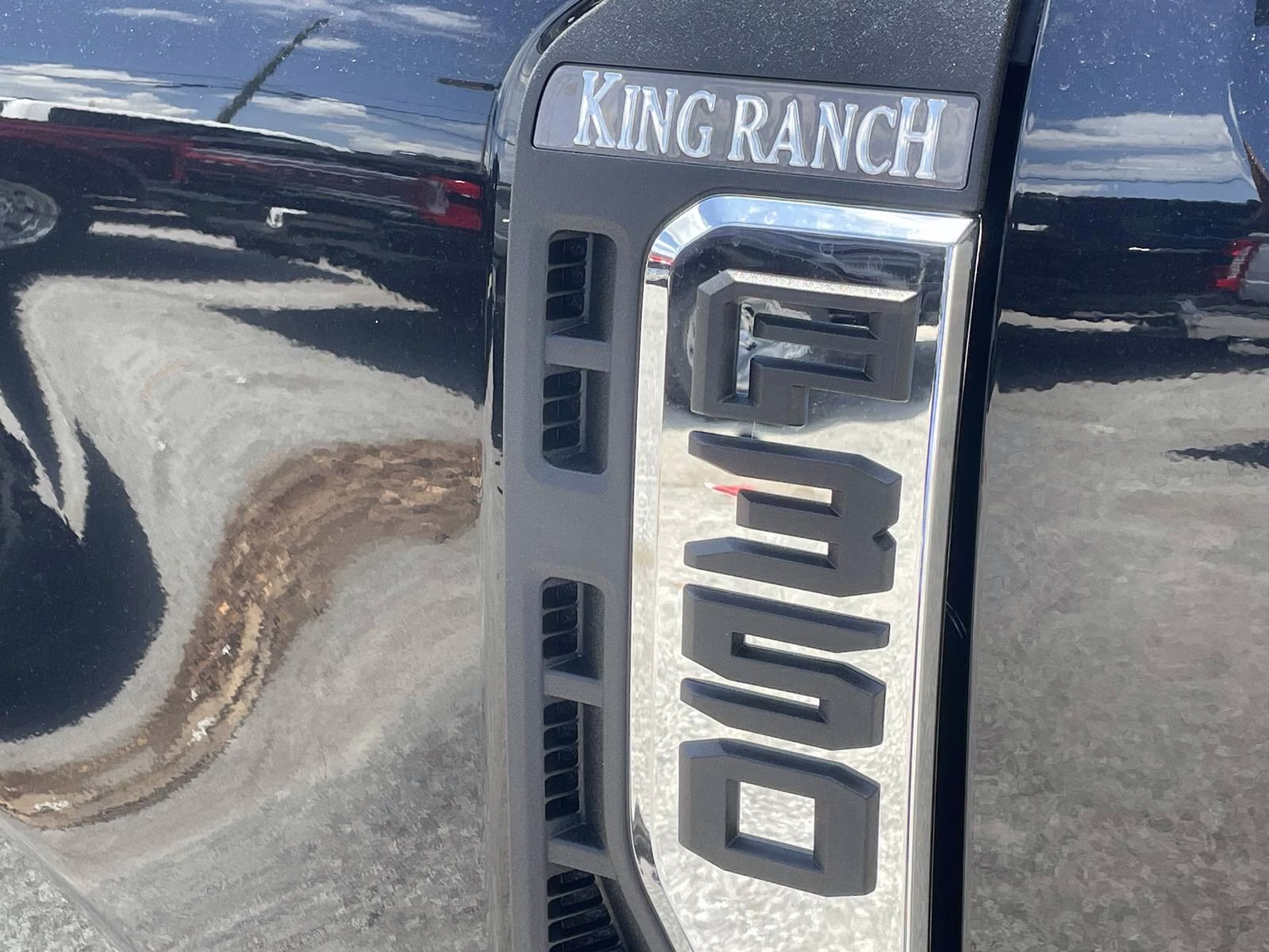 2025 Black Metallic Ford Super Duty F-350 SRW King Ranch 4X4 Truck