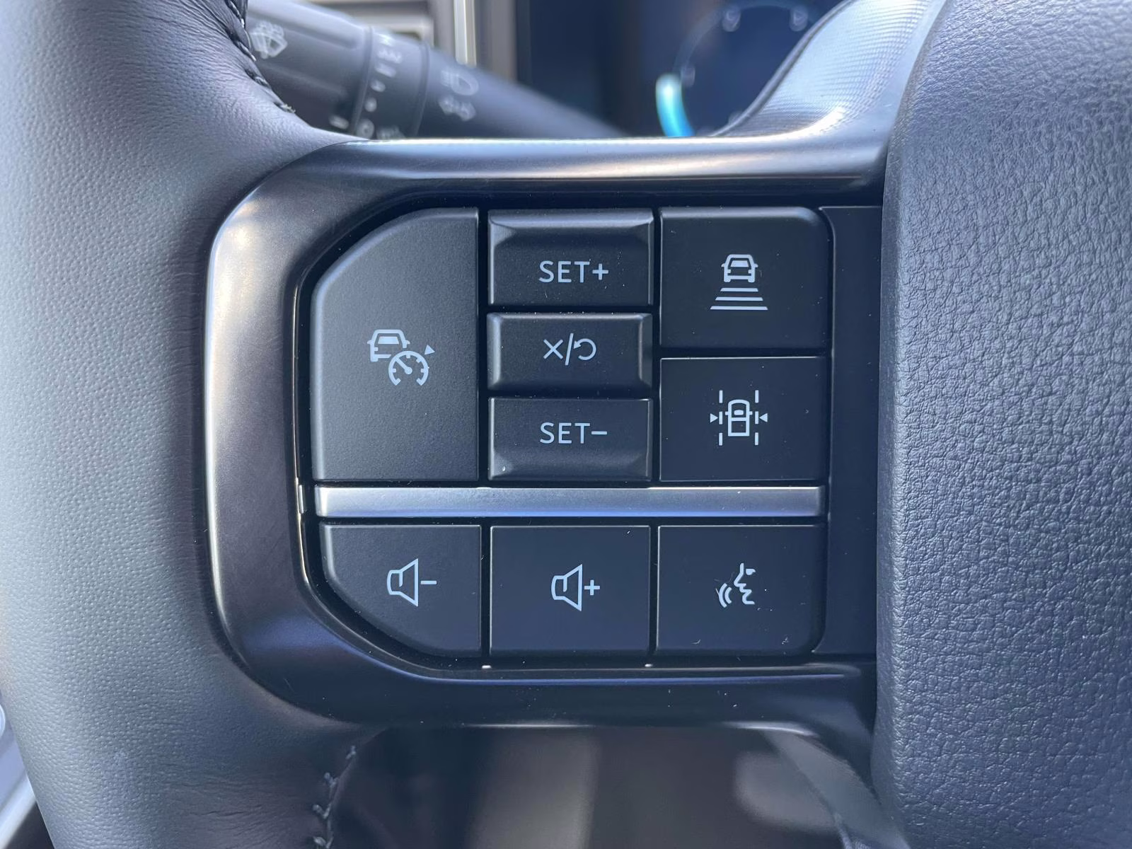 2026 Gray Metallic Ford Super Duty F-350 SRW Platinum 4X4 Truck