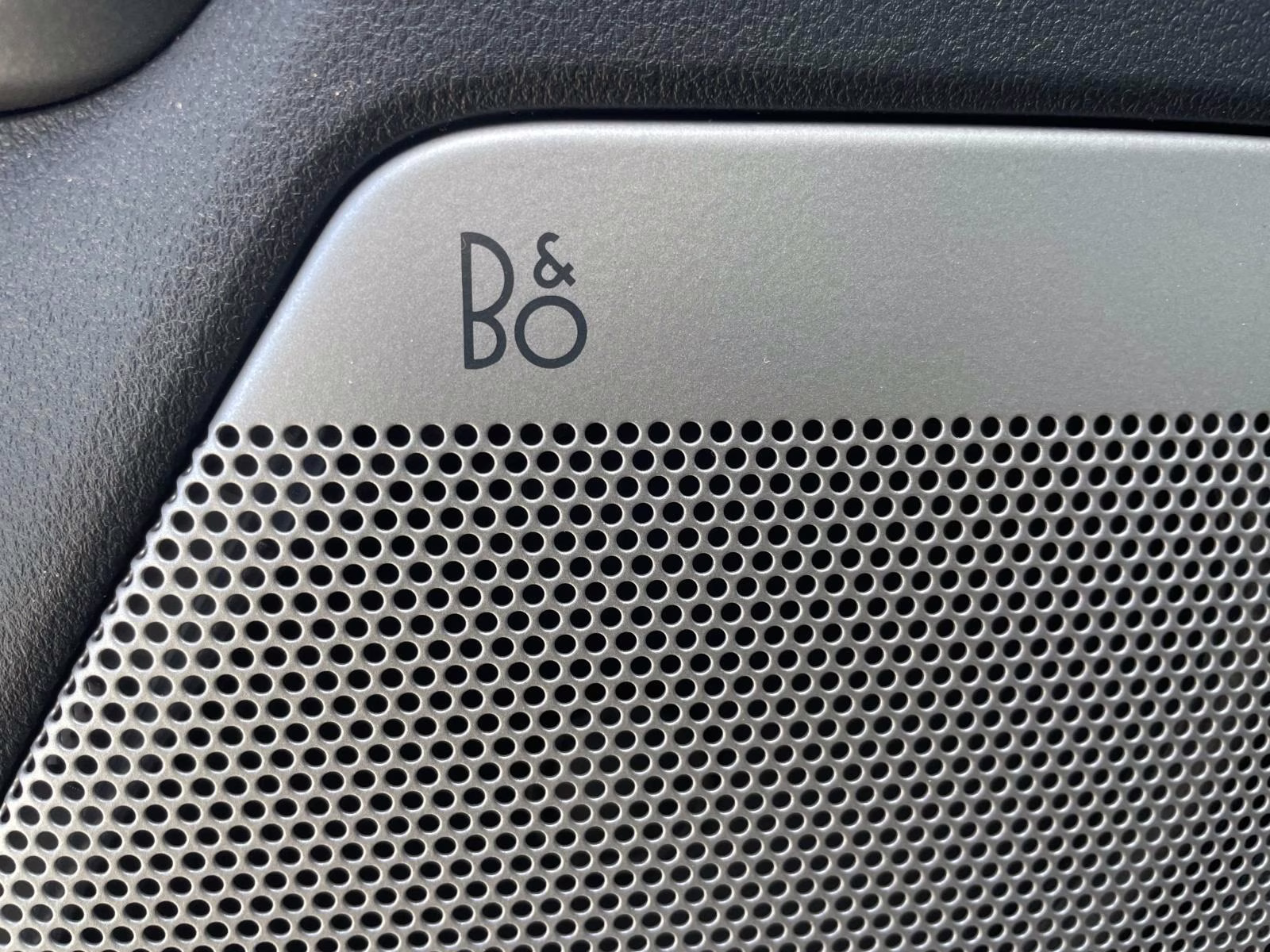 2025 Black Metallic Ford Super Duty F-350 SRW Lariat 4X4 Truck