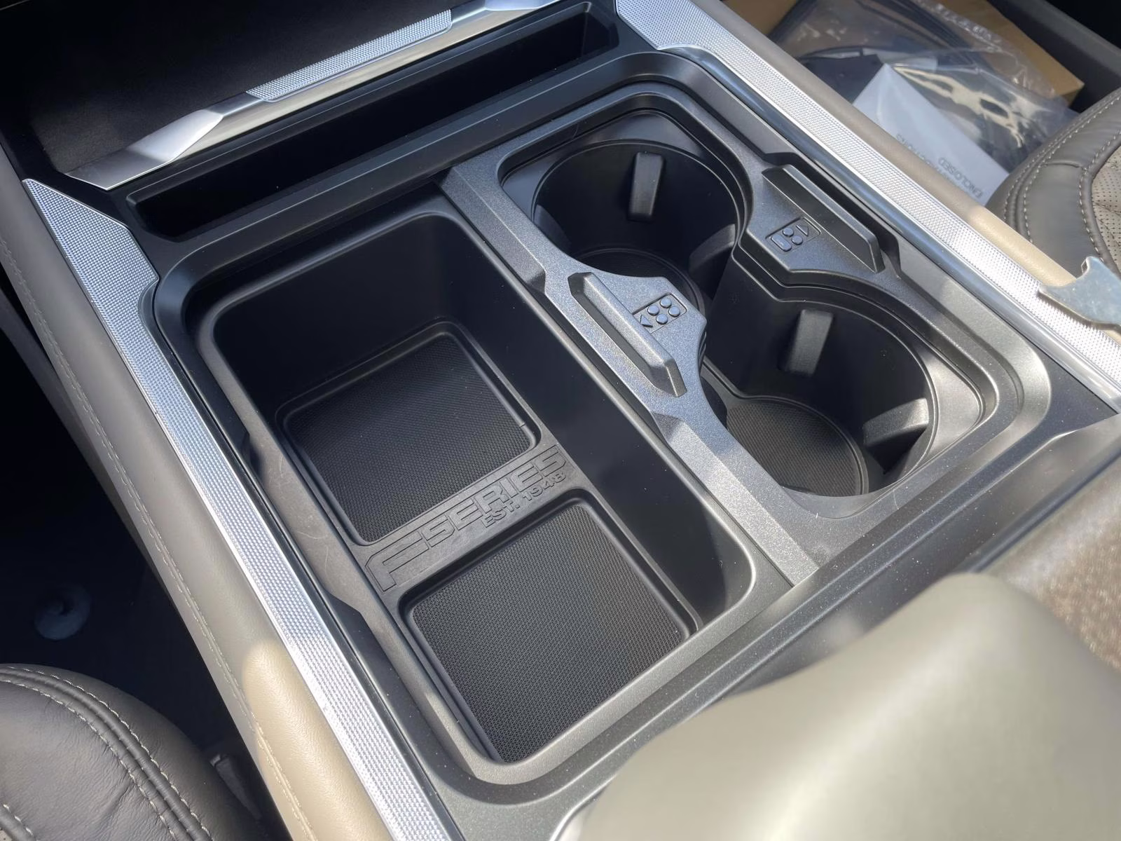 2026 White Metallic Ford Super Duty F-350 DRW Platinum 4X4 Truck