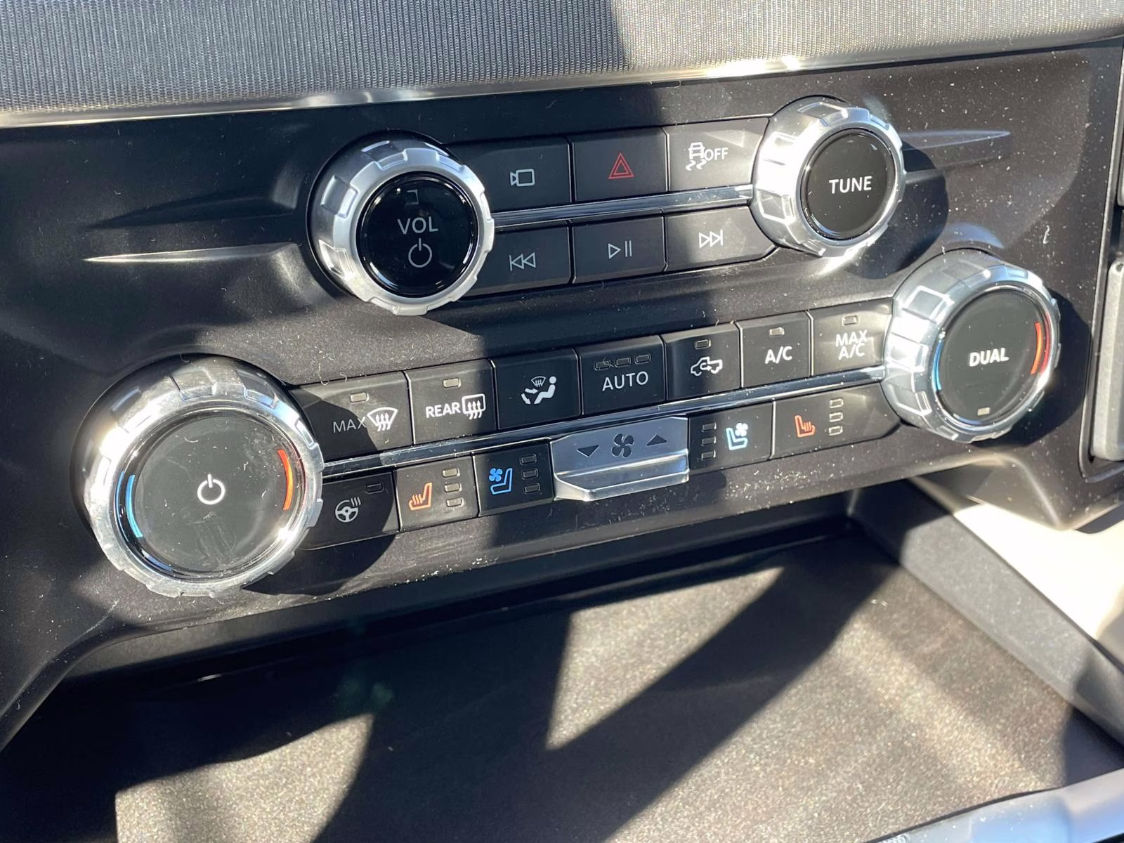 2026 White Metallic Ford Super Duty F-350 DRW Platinum 4X4 Truck