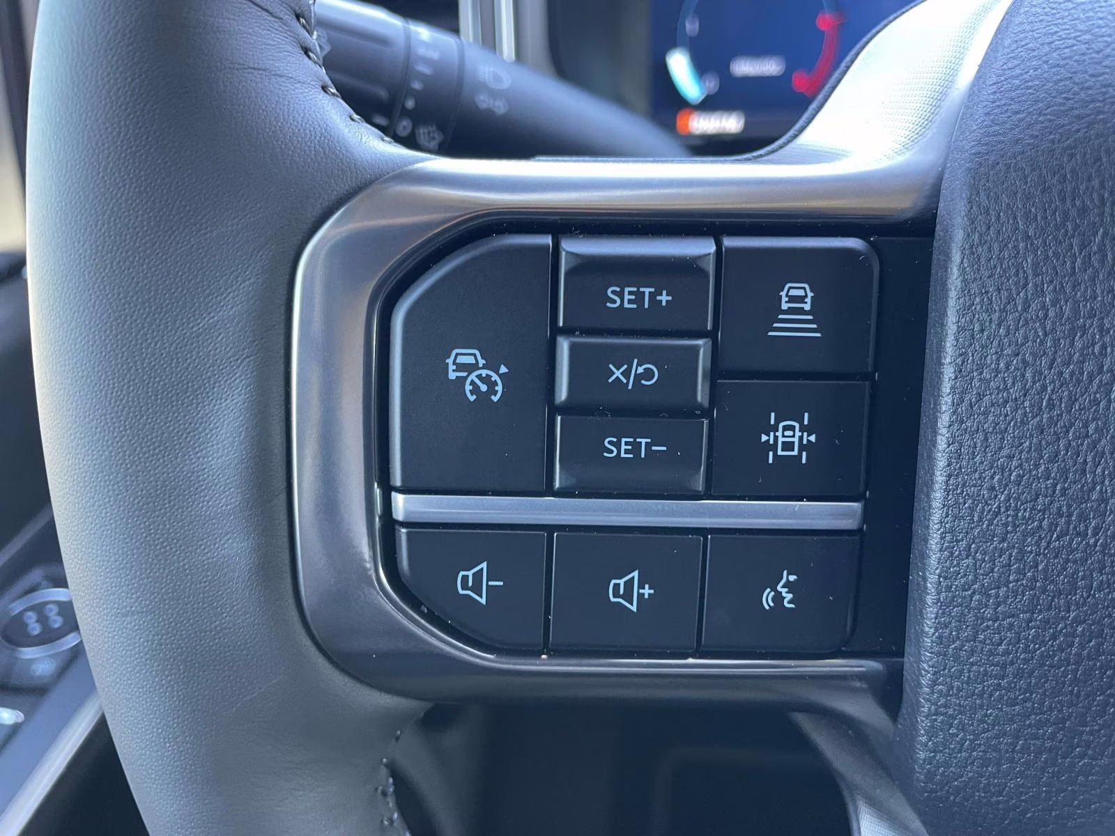 2026 Gray Metallic Ford Super Duty F-350 DRW Platinum 4X4 Truck