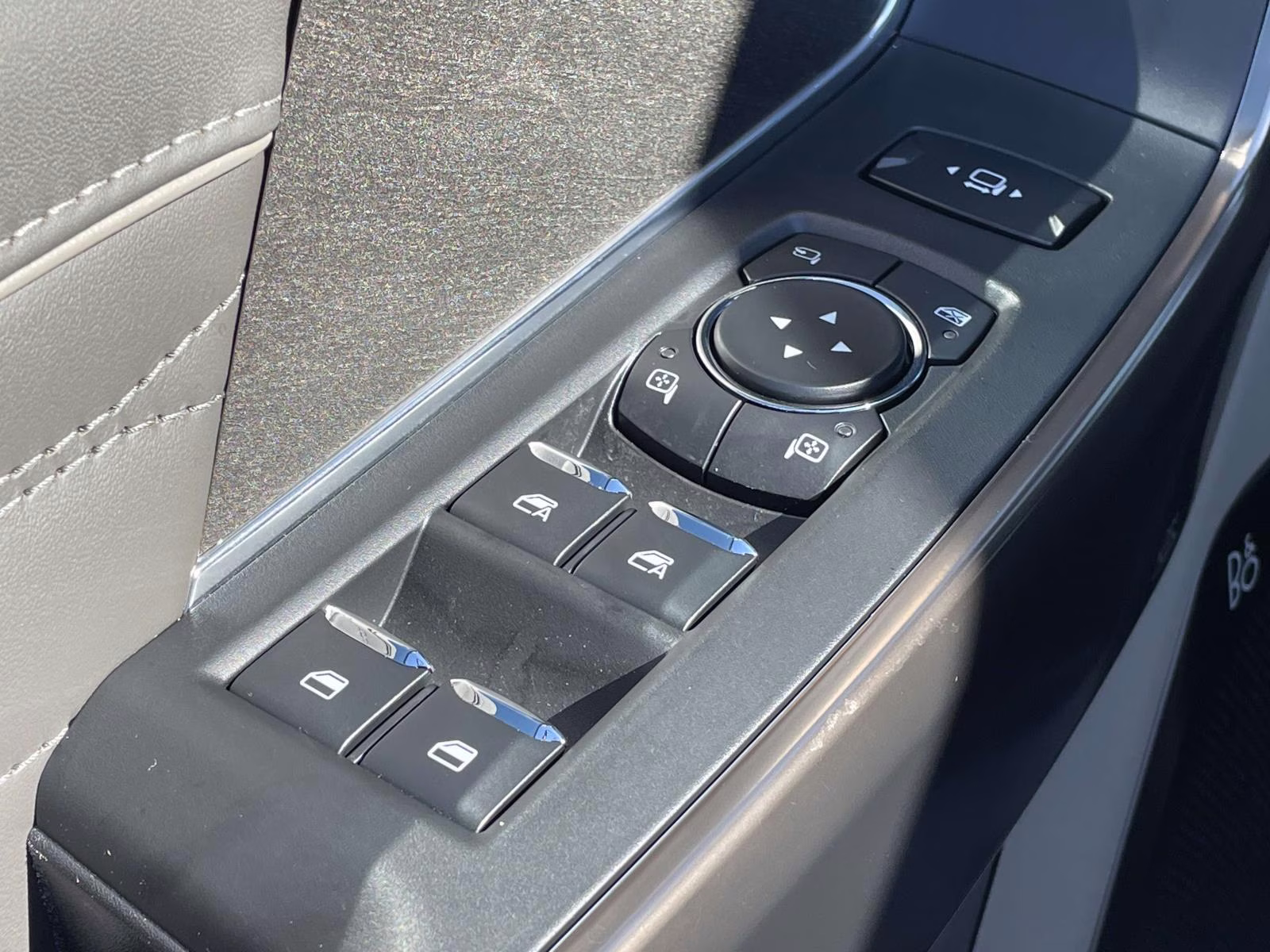 2026 Gray Metallic Ford Super Duty F-350 DRW Platinum 4X4 Truck