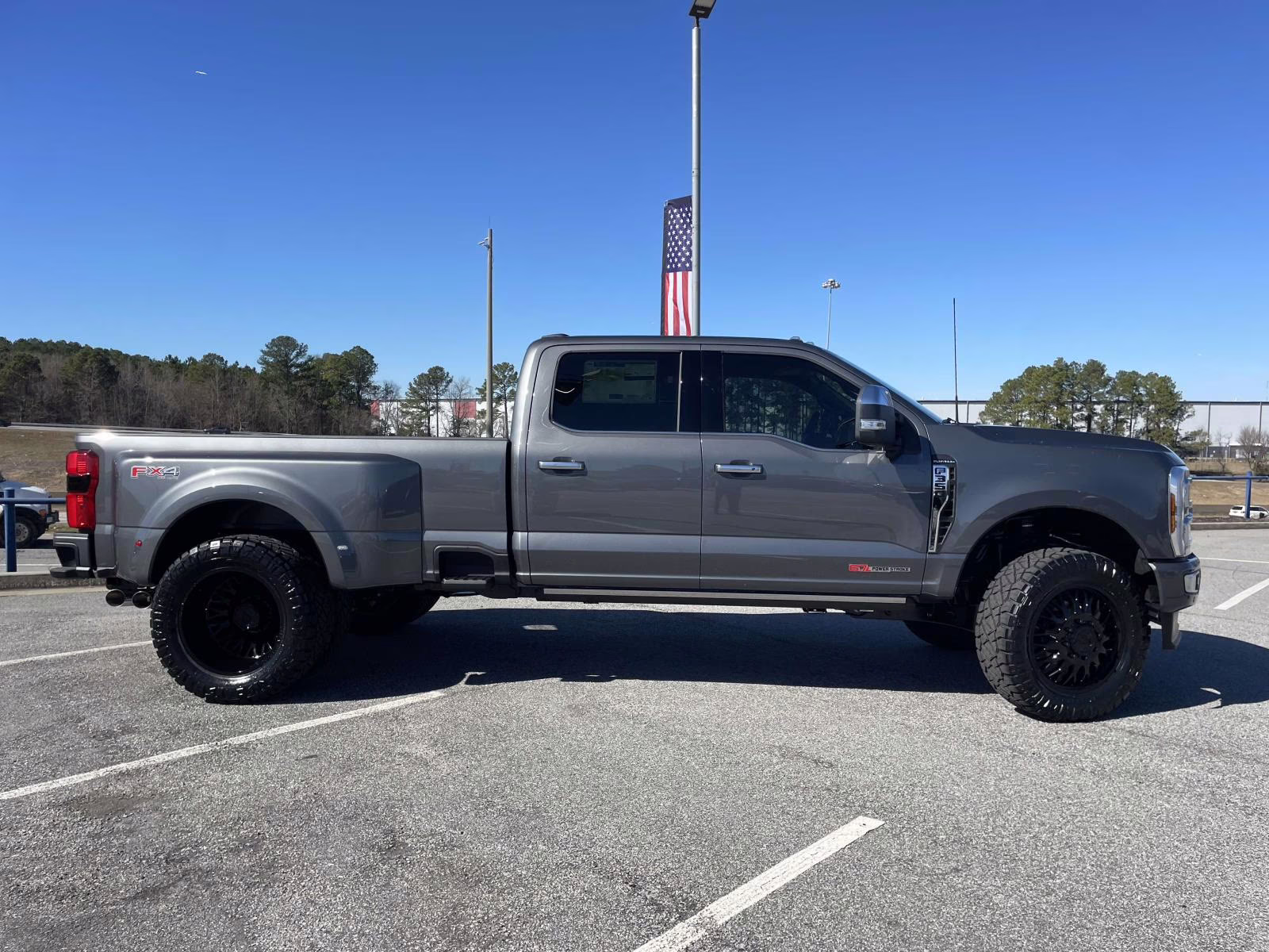 2026 Gray Metallic Ford Super Duty F-350 DRW Platinum 4X4 Truck