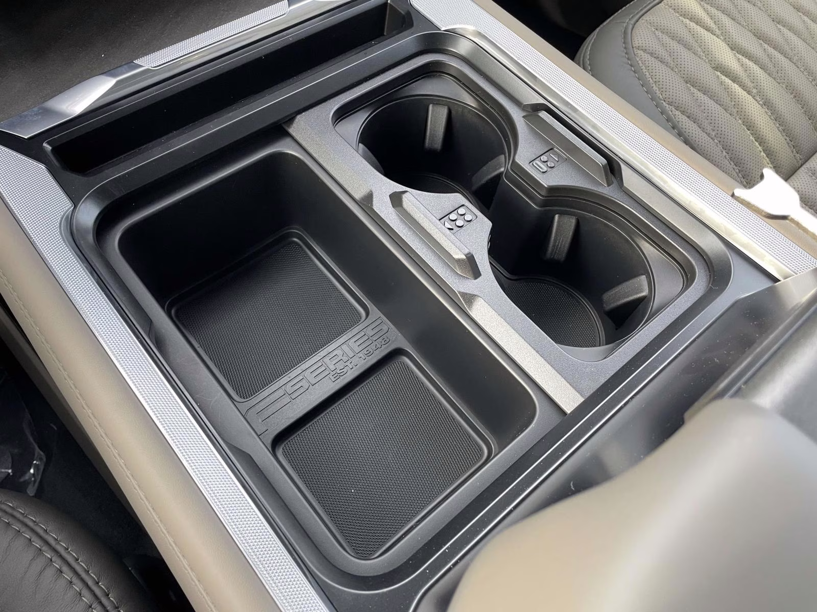 2026 White Metallic Ford Super Duty F-350 DRW Platinum 4X4 Truck