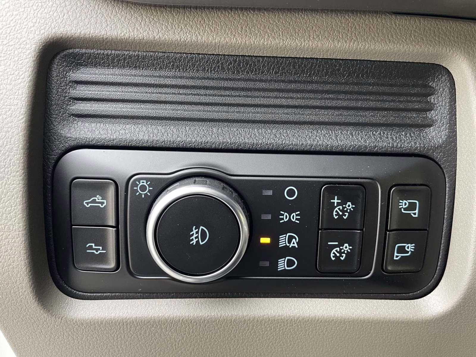 2026 White Metallic Ford Super Duty F-350 DRW Platinum 4X4 Truck