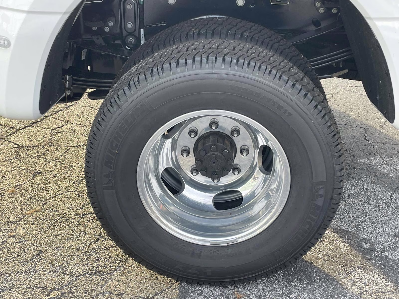 2026 White Metallic Ford Super Duty F-350 DRW Platinum 4X4 Truck