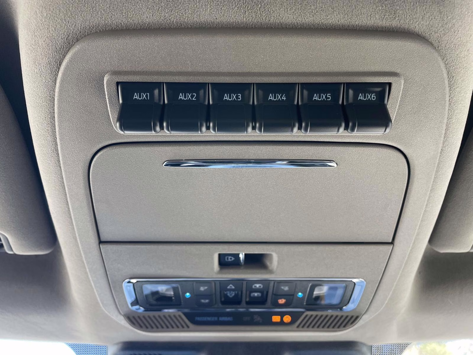 2026 Black Metallic Ford Super Duty F-450 DRW Platinum 4X4 Truck