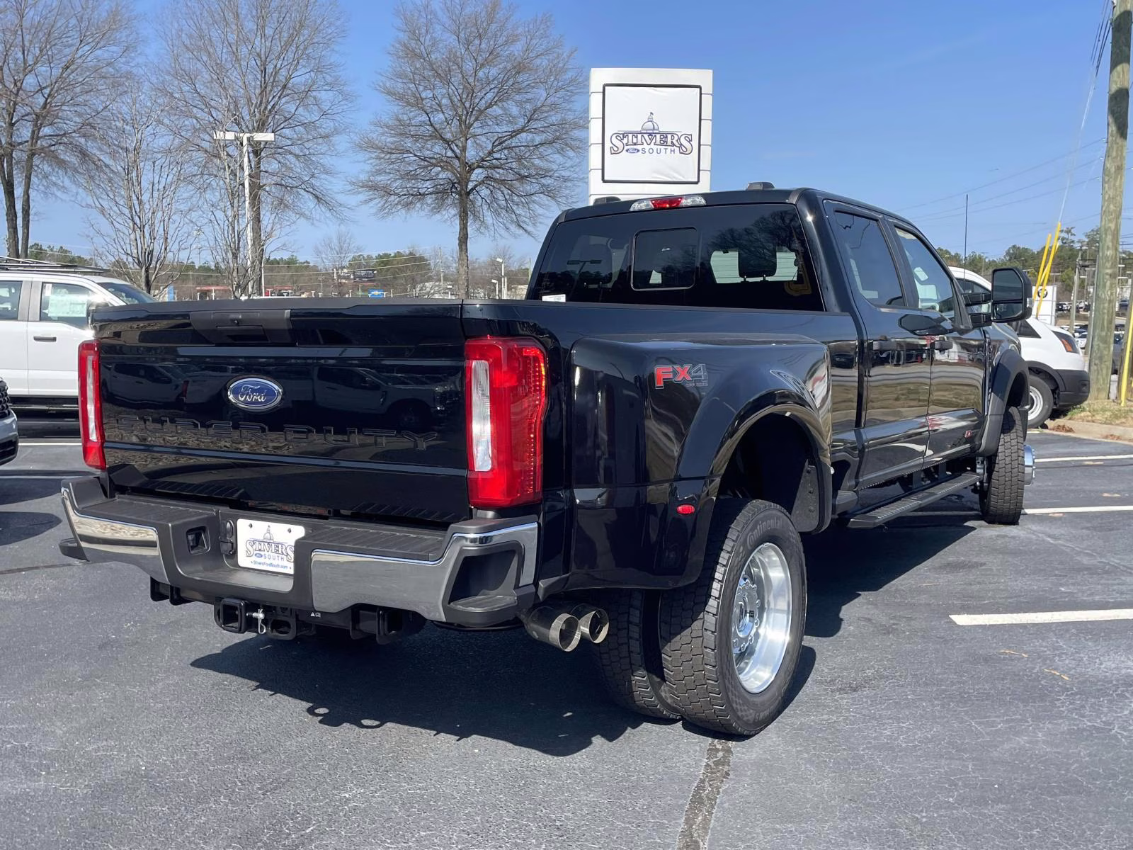 2026 Black Metallic Ford Super Duty F-450 DRW XL 4X4 Truck