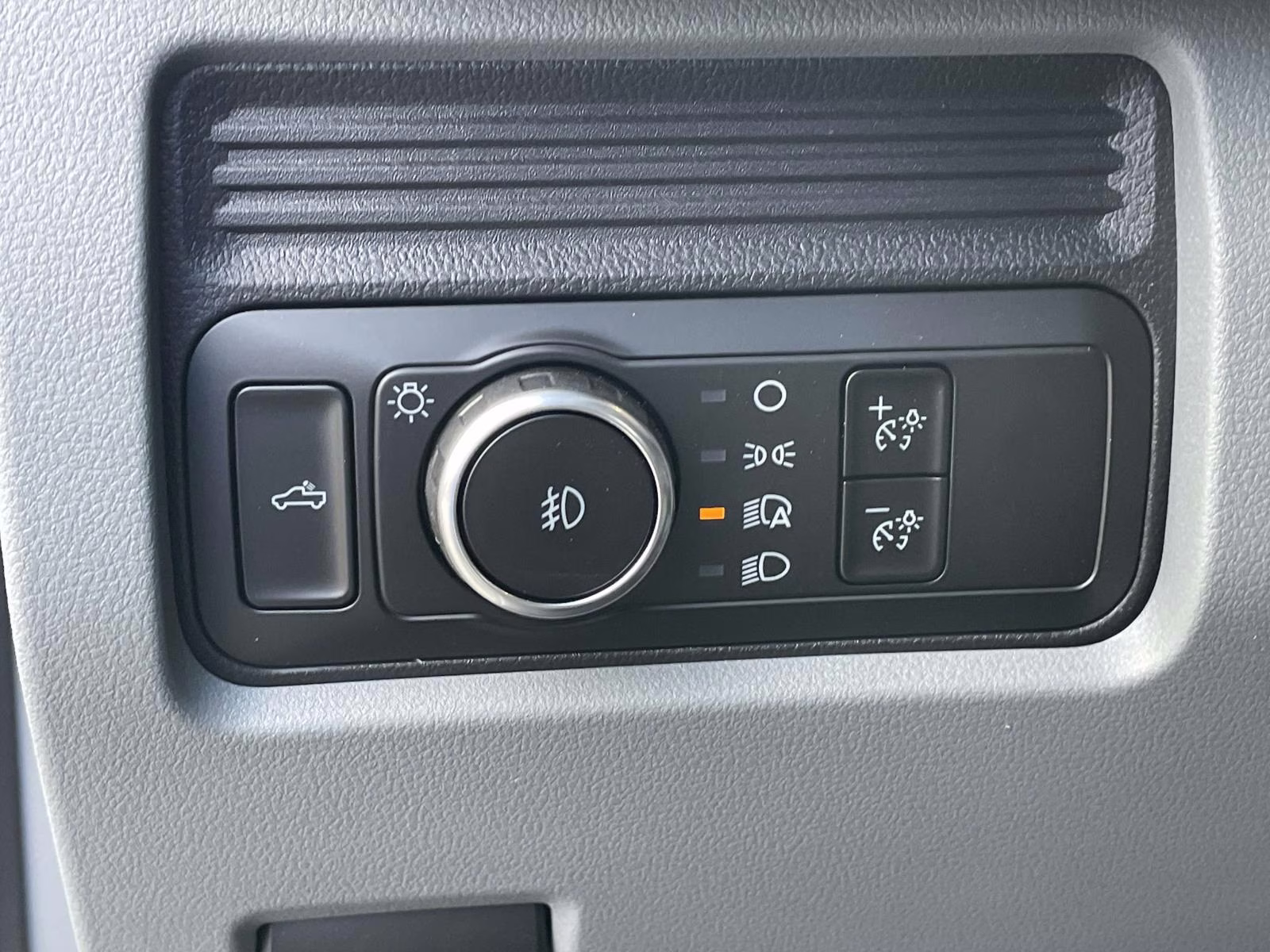 2026 Oxford White Ford Super Duty F-450 DRW XL 4X4 Truck