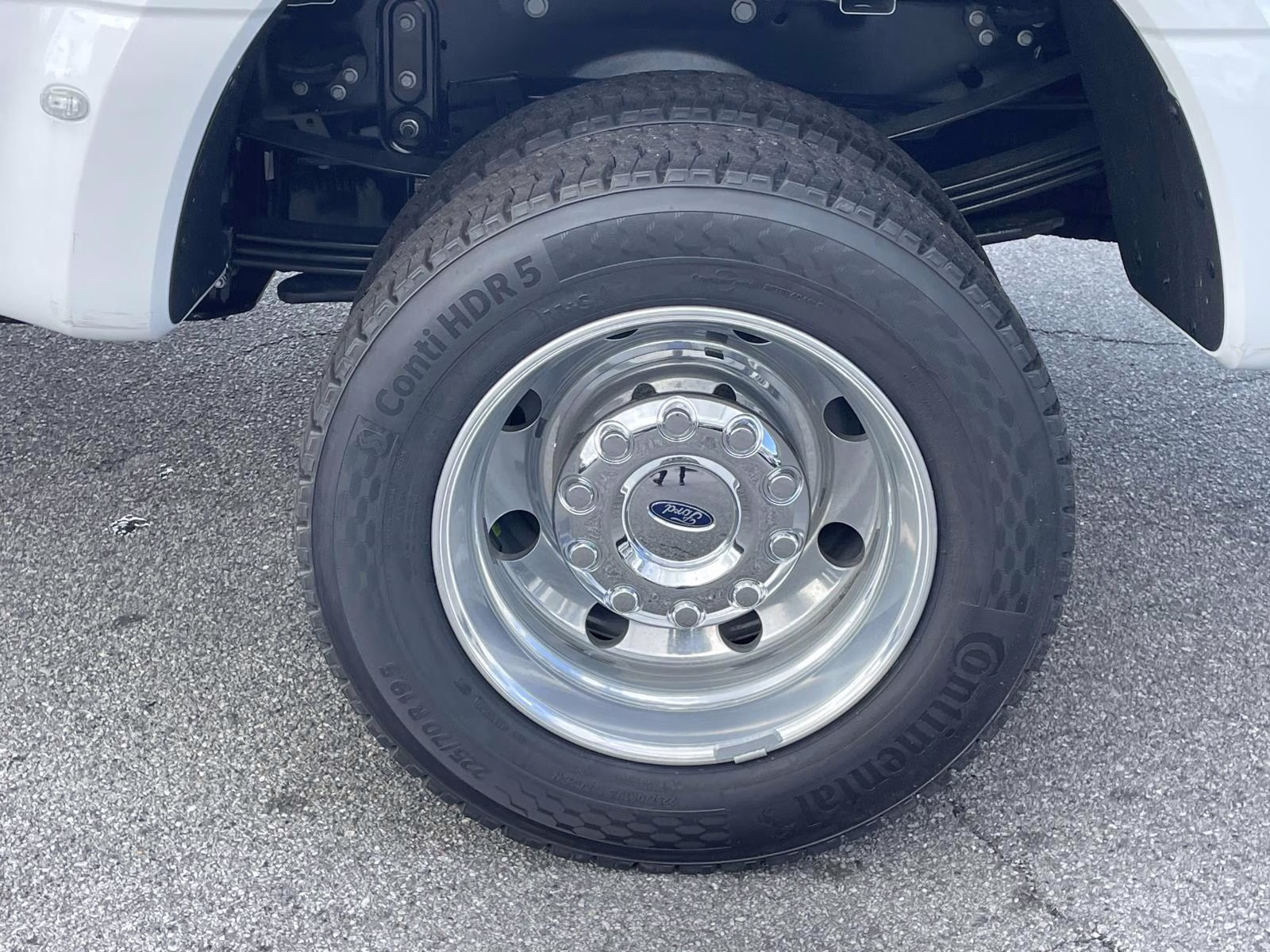 2026 Oxford White Ford Super Duty F-450 DRW XL 4X4 Truck