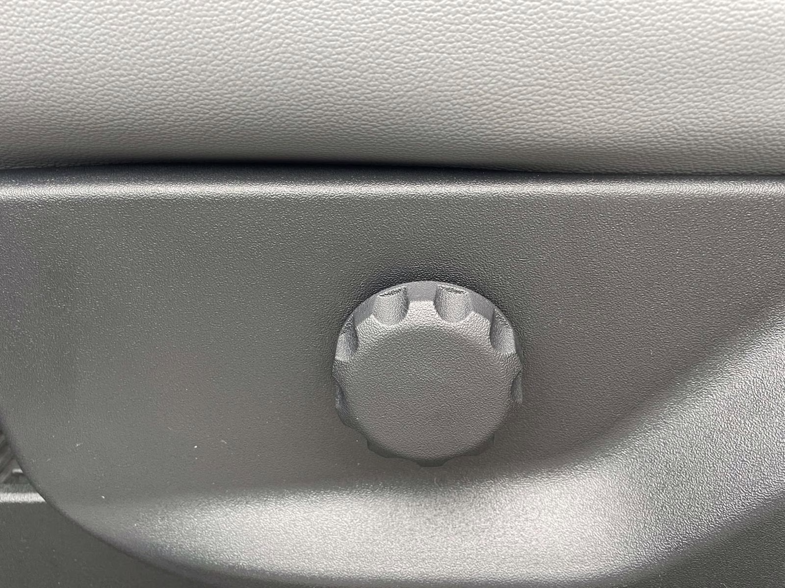 2026 Oxford White Ford Super Duty F-250 SRW XL RWD Truck