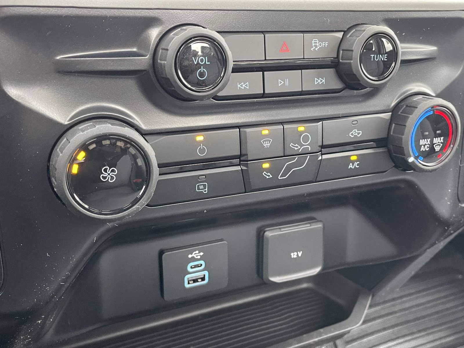 2026 Oxford White Ford Super Duty F-250 SRW XL RWD Truck