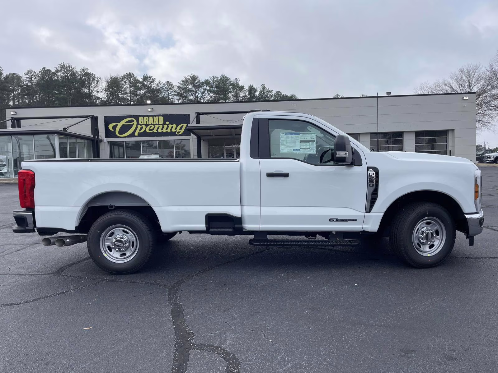2026 Oxford White Ford Super Duty F-250 SRW XL RWD Truck