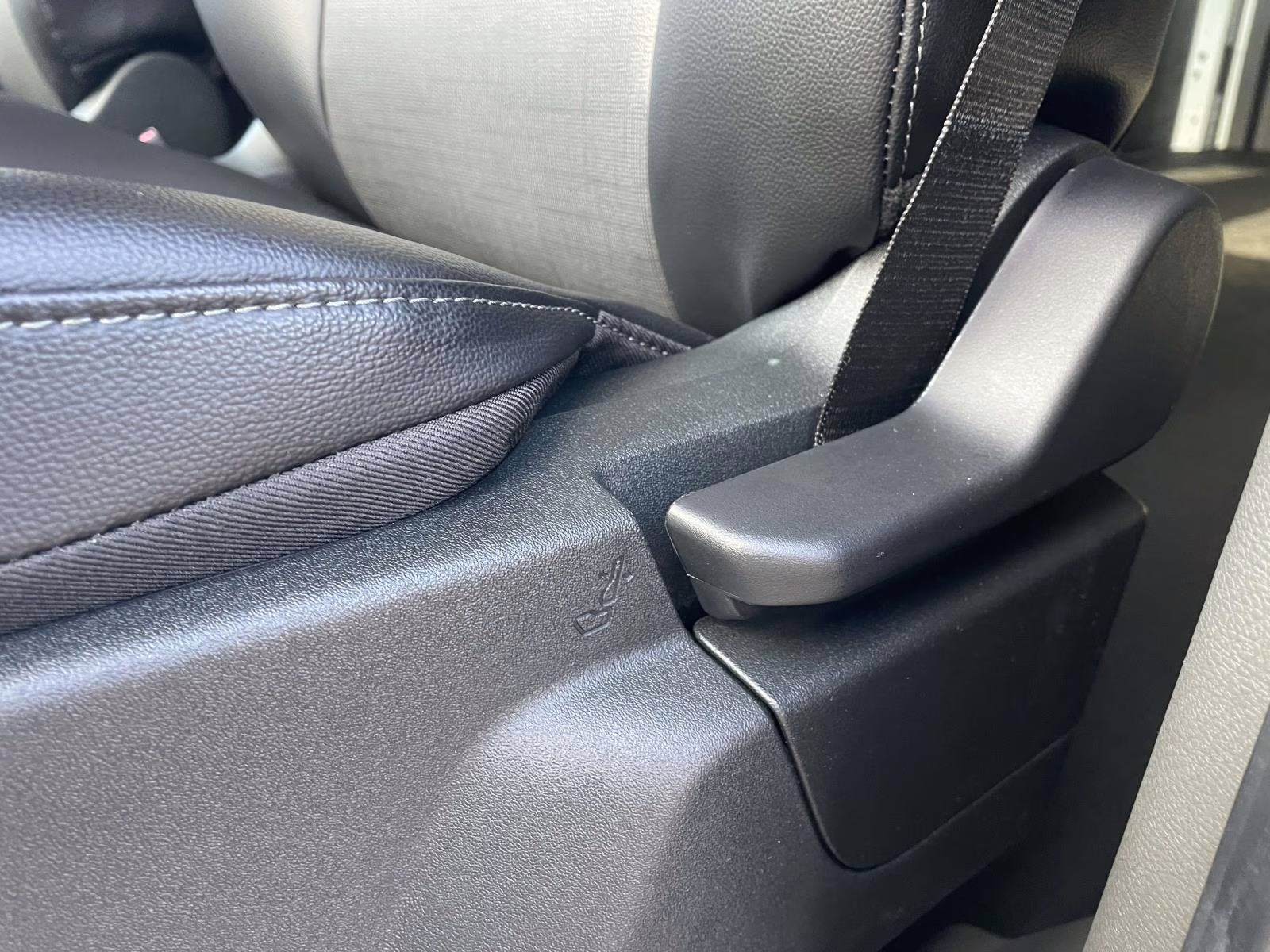 2026 Oxford White Ford Transit-250 Base RWD Van