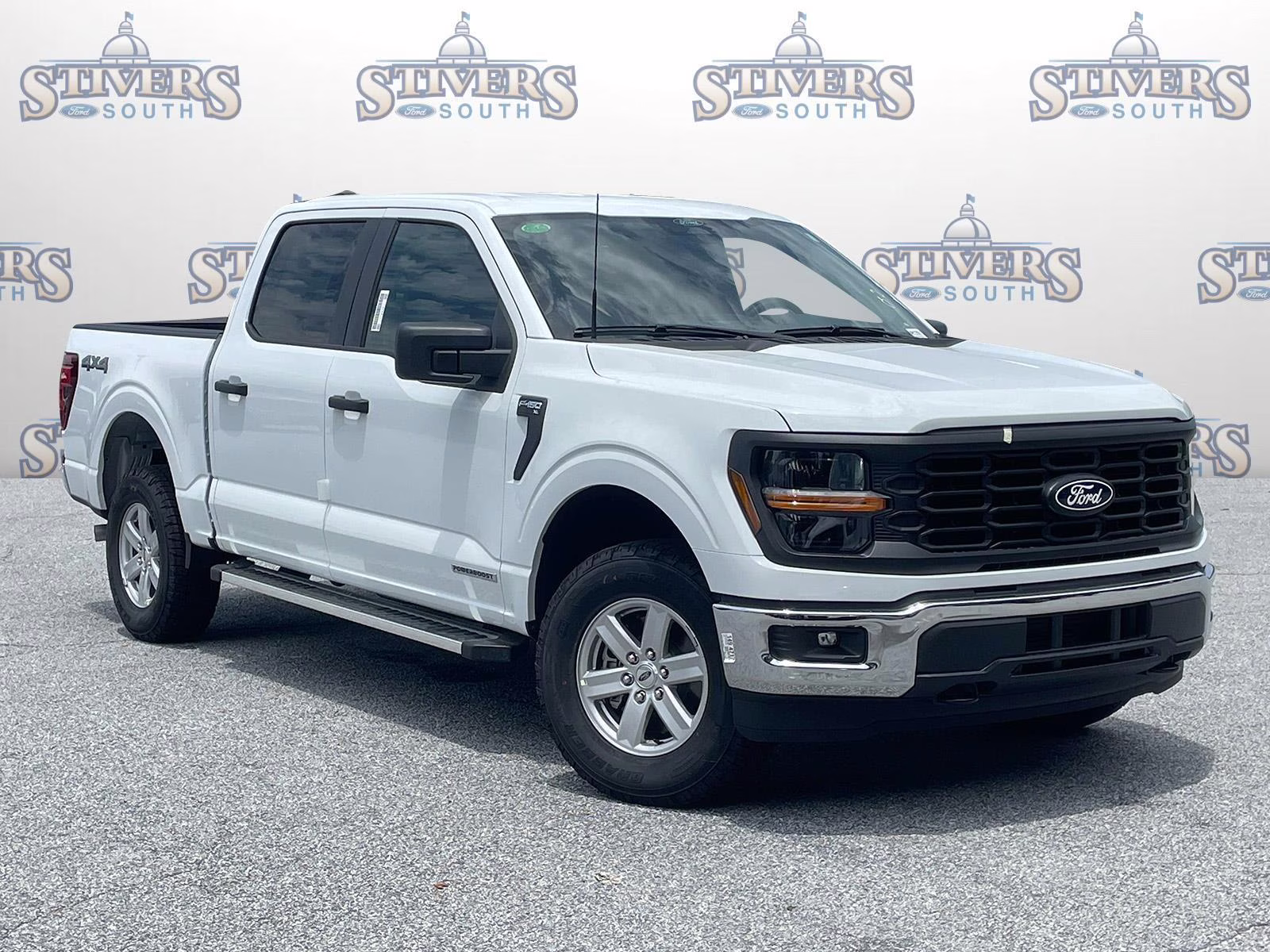 2025 Oxford White Ford F-150 XL 4X4 Truck