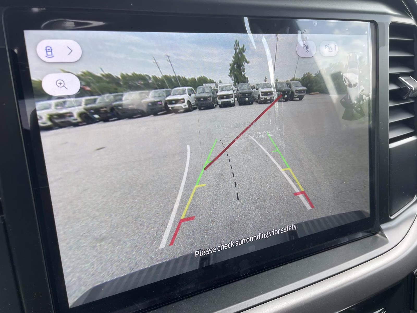 2025 Oxford White Ford F-150 XL 4X4 Truck