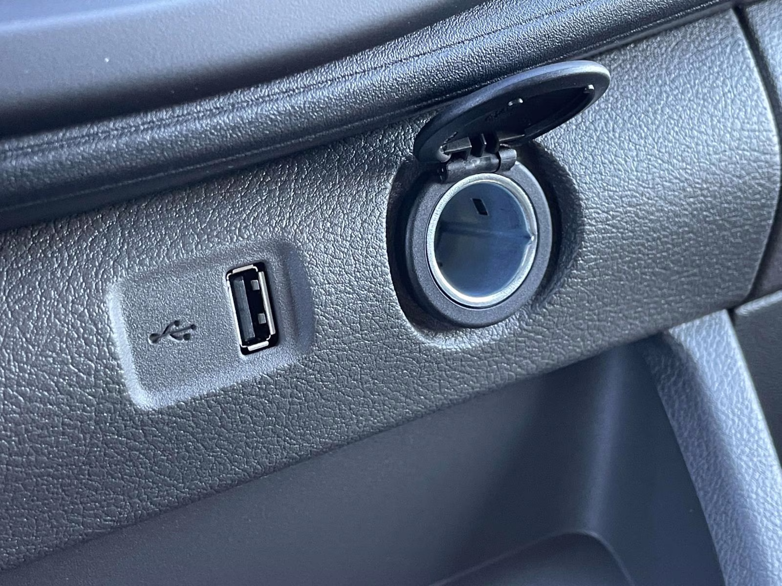 2025 Oxford White Ford Transit-150 Base RWD Van