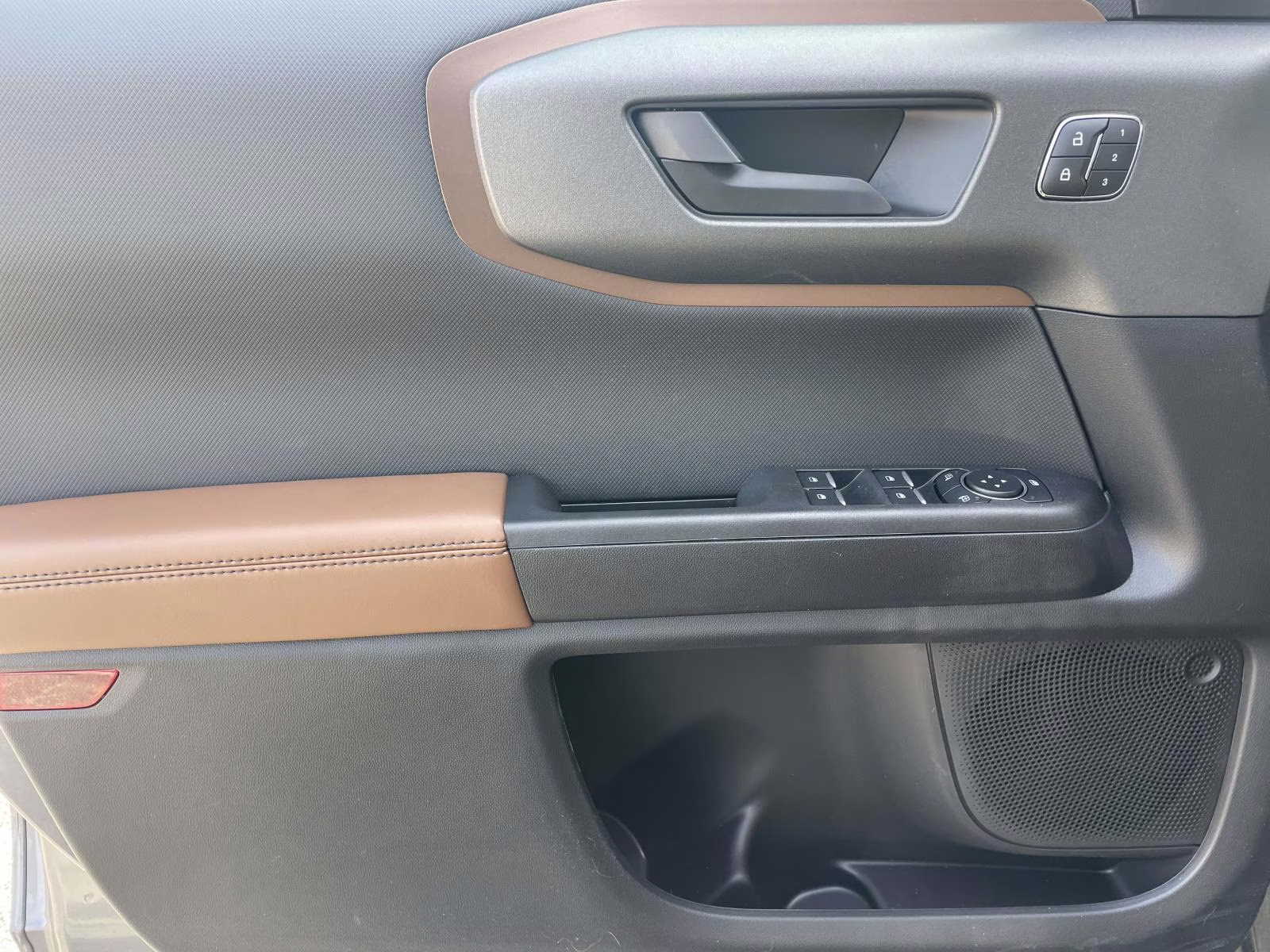 2025 Gray Metallic Ford Bronco Sport Outer Banks 4X4 SUV