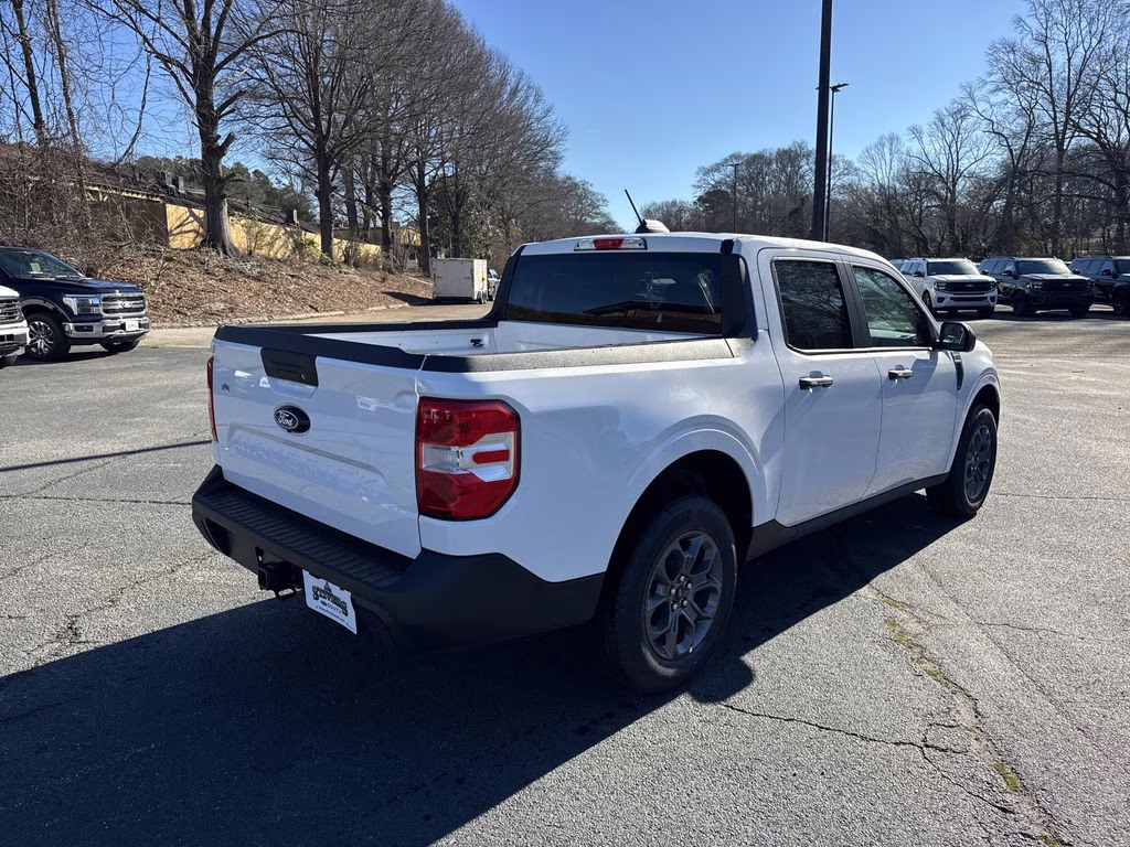 2026 Oxford White Ford Maverick XLT AWD Truck