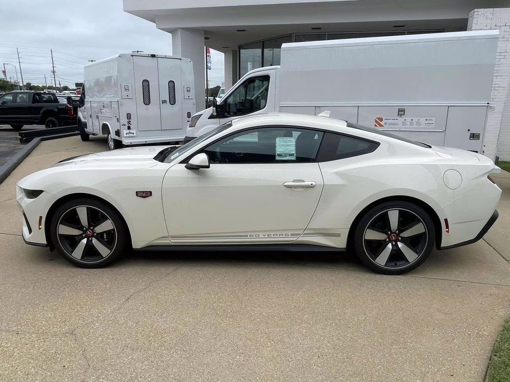 2025 Wimbledon White Ford Mustang GT Premium RWD Coupe