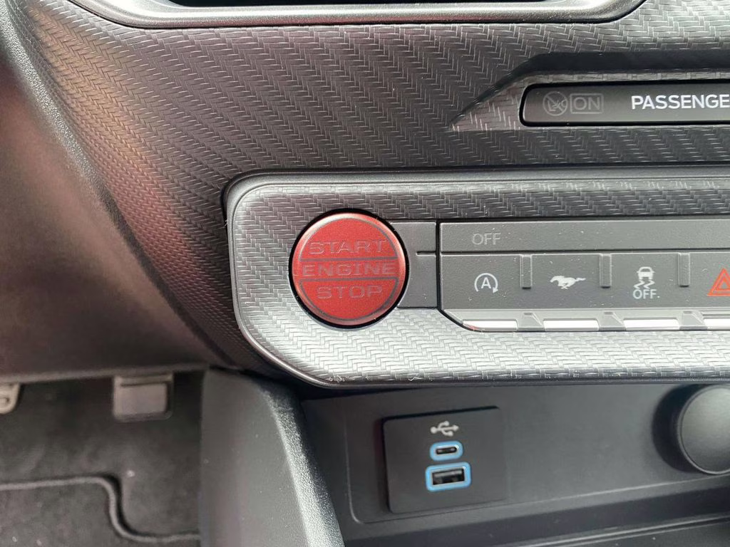 2025 Oxford White Ford Mustang EcoBoost RWD Coupe