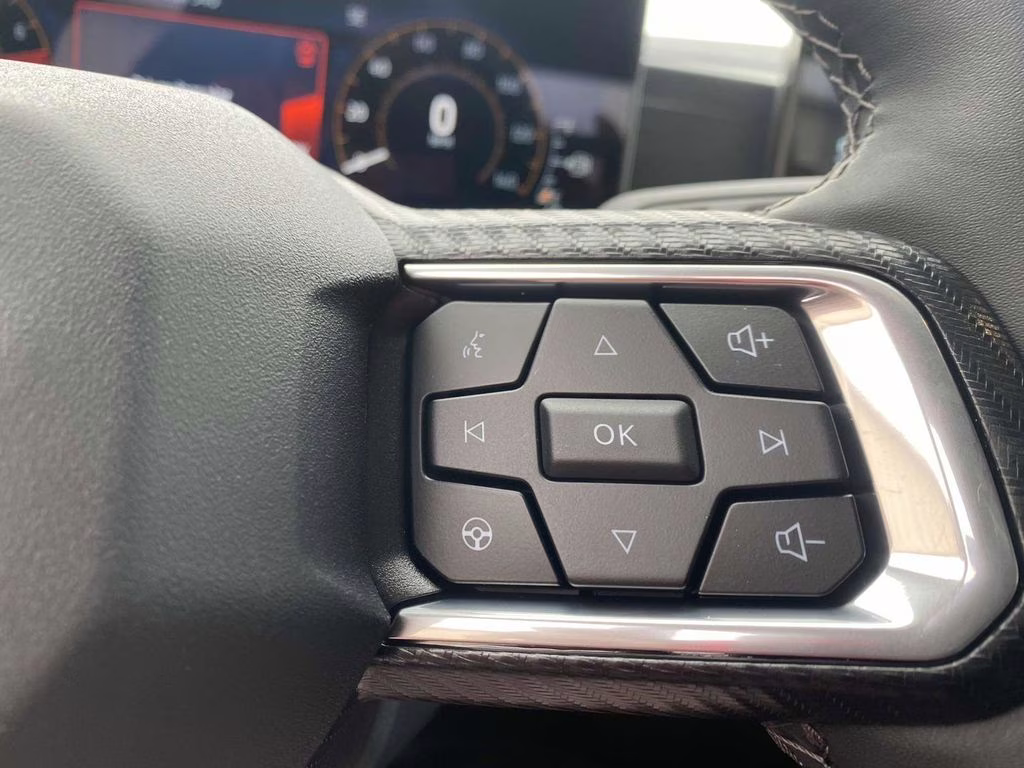 2025 Oxford White Ford Mustang EcoBoost RWD Coupe