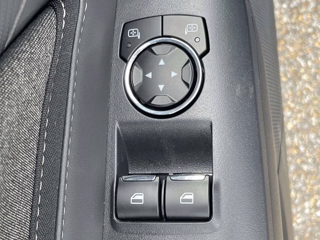 2026 Oxford White Ford Mustang EcoBoost RWD Coupe