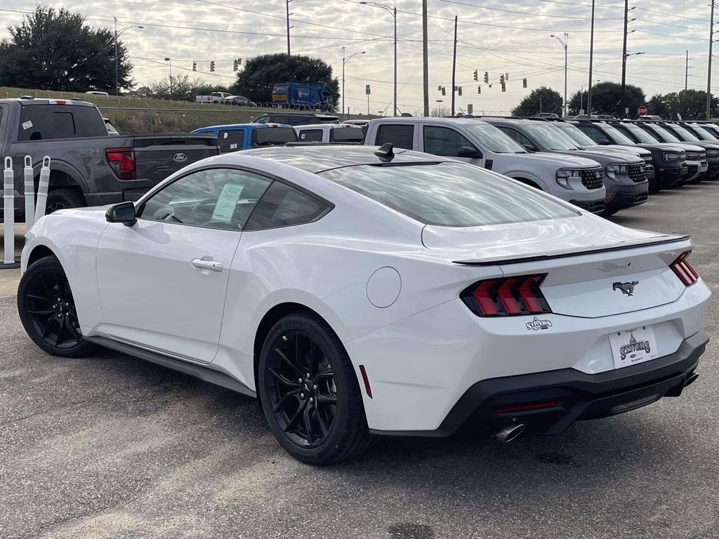 2026 Oxford White Ford Mustang EcoBoost RWD Coupe