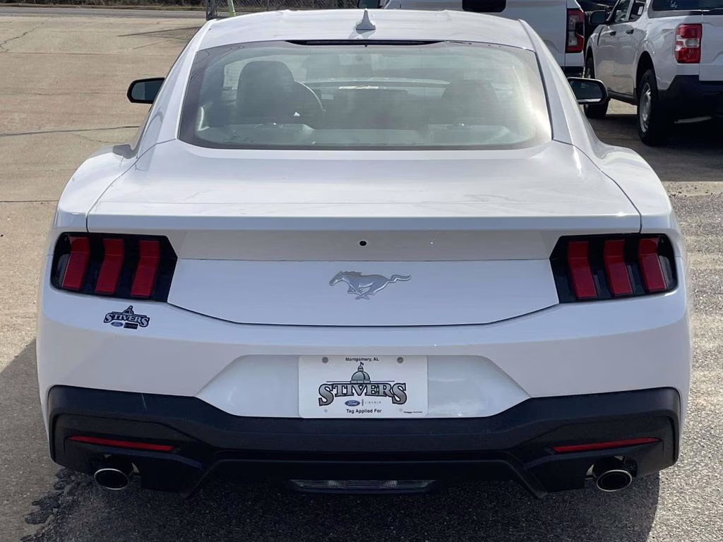2026 Oxford White Ford Mustang EcoBoost RWD Coupe