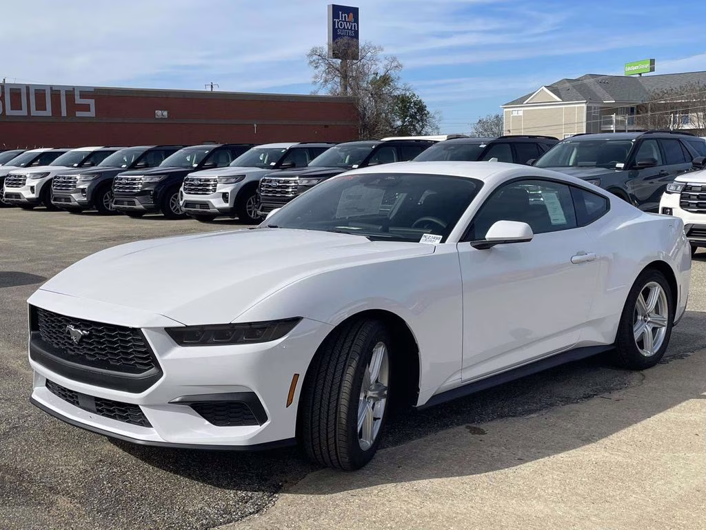 2026 Oxford White Ford Mustang EcoBoost RWD Coupe