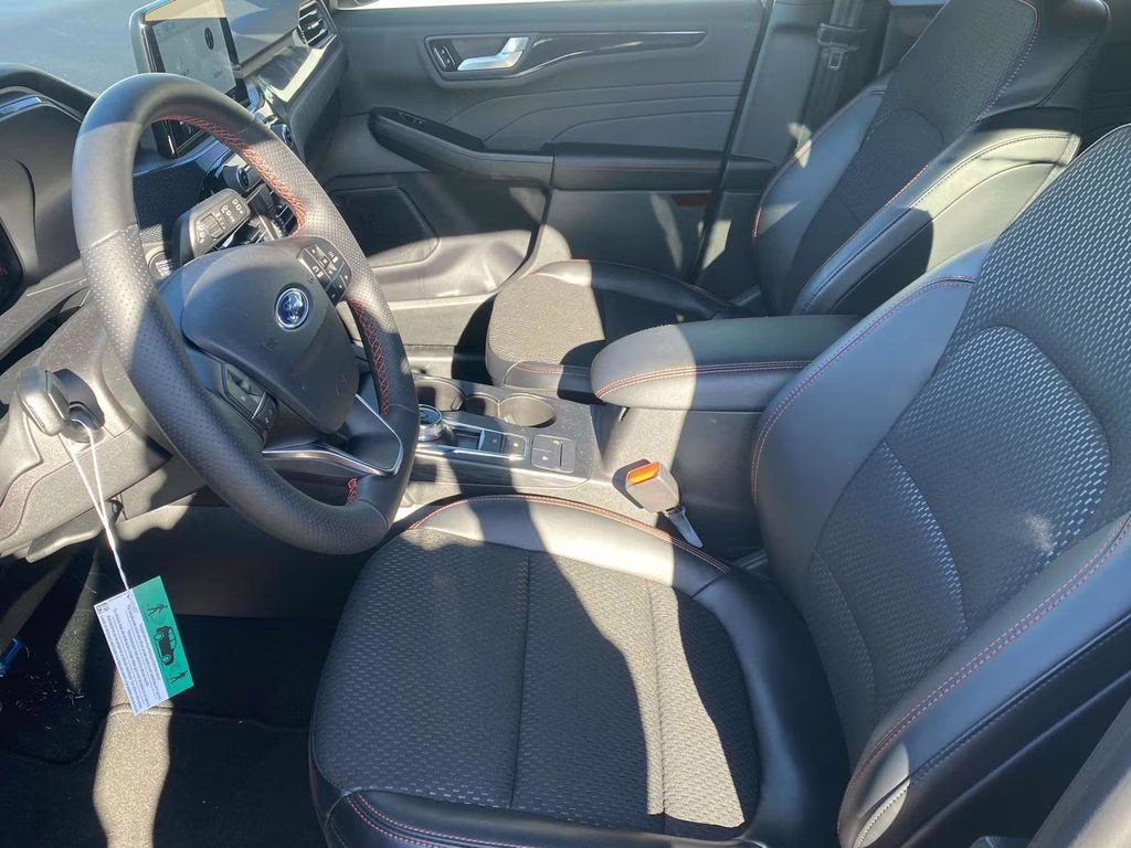 2025 Carbonized Gray Metallic Ford Escape Hybrid ST-Line FWD SUV